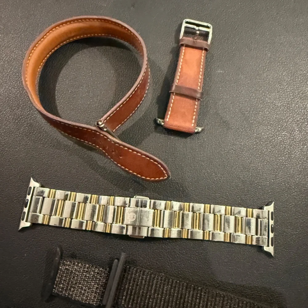 Apple Watch - Picture 5 of 5